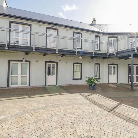 Lägenhet Central Riverside Apartment, Ardara
